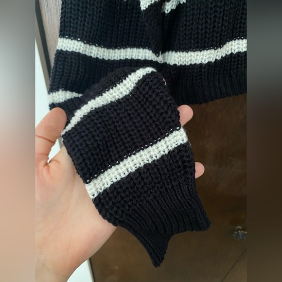 Revamped black & white striped knit sweater (M) - Picture 3 of 8